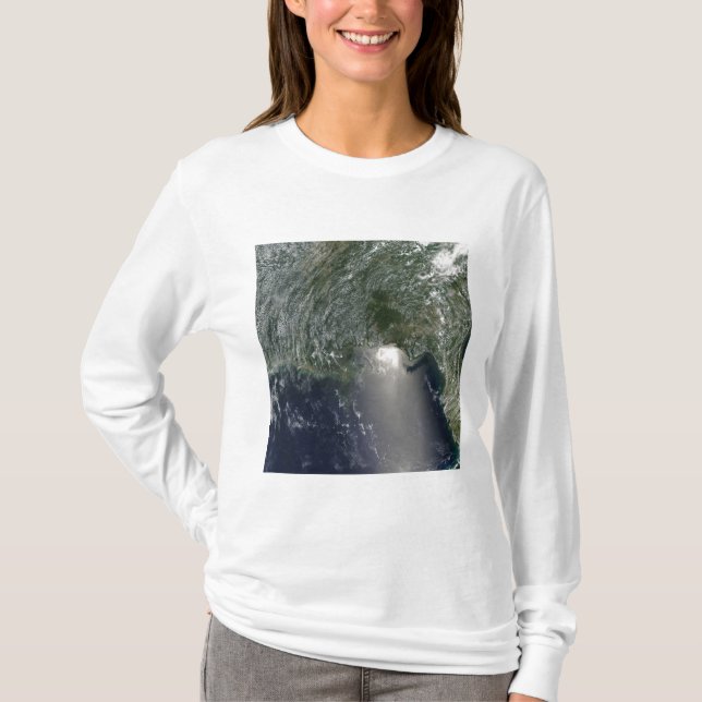 Satellitvy av ett oljeutsläpp t-shirt (Framsida)