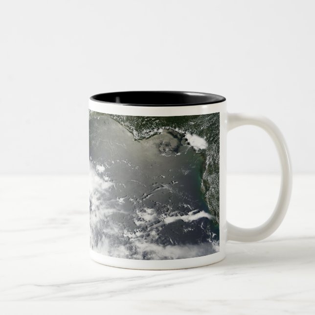 Satellitvy över oljeläckage 2 Två-Tonad mugg (Höger)