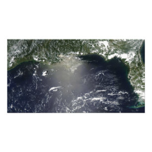 Satellitvy över oljeläckage fototryck