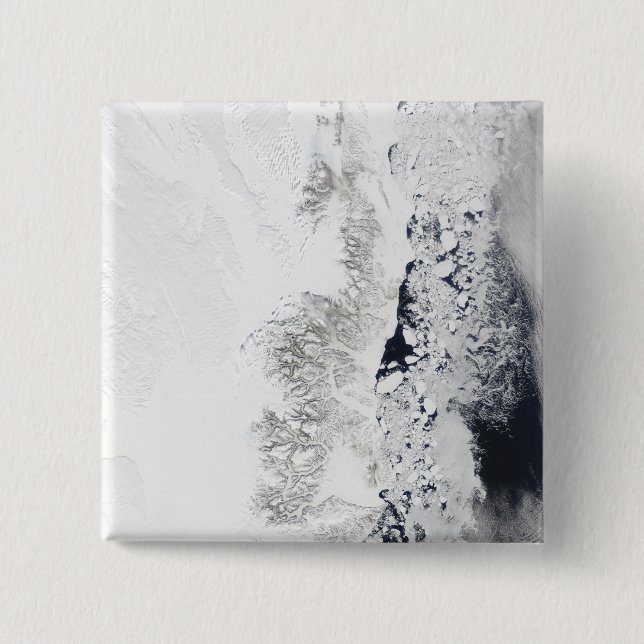 Satellitvy över östran kusten i Greenlan Knapp (Framsida)