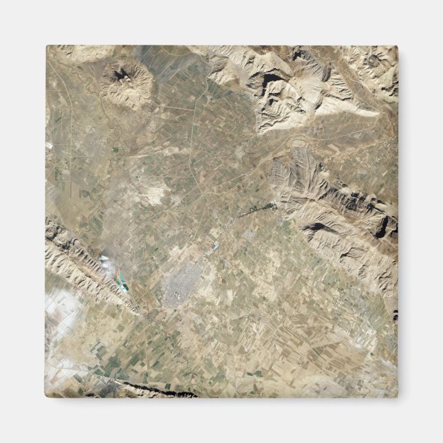 Satellitvy över Persepolis Magnet (Framsidan)