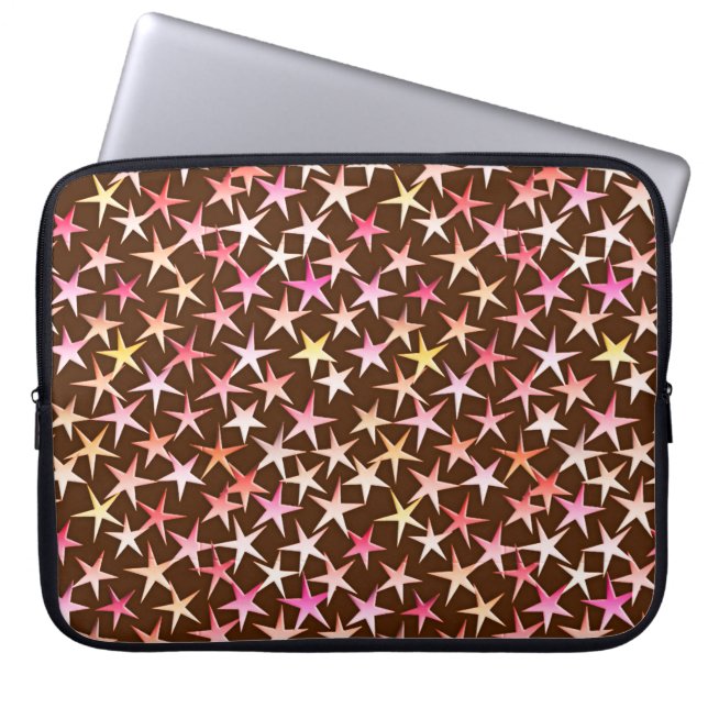 Satéstjärnor, rosa på choklad laptop sleeve (Framsidan)