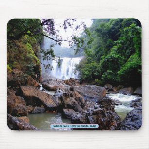 Sathodi Falls, Uttar Kannada, Indien Musmatta