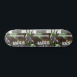 Satire om klimatförändringar i skogar mini skateboard bräda 18,5 cm<br><div class="desc">Ange en lush-skogsbakgrund där oväntade scener uppträder! I grönt buskar och handduksbuskar i träd, gamla, plumpade manar höjer gåbletter från vin i oprovocerande munkavle, och deras skratt ekar genom kanopin. En man ser dock synligt oroad ut av det djärva påstående: "Tropiska regnskogar: Kan vi leva utan dem?" På andra ställen...</div>