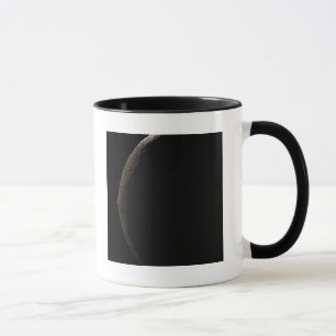 Saturns måne Iapetus Mugg