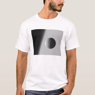Saturns måne Mimas Tee Shirt
