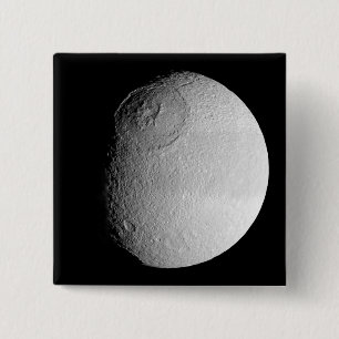 Saturns måne Tethys 2 Knapp