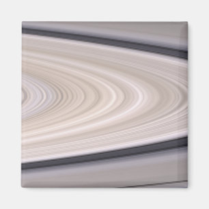 Saturns ringsystem magnet