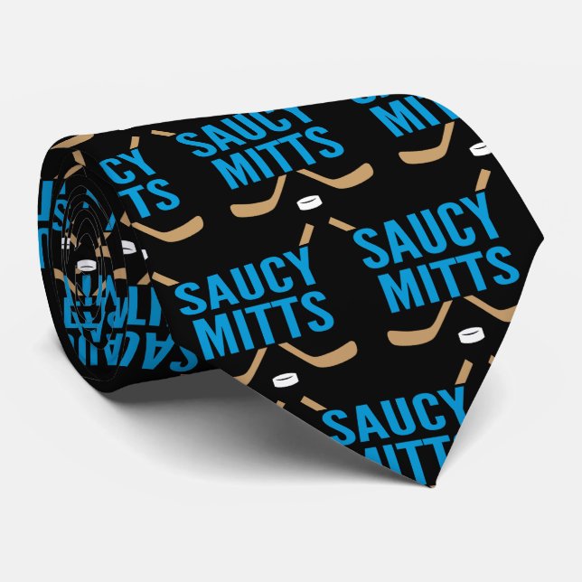 Saucy Mitts Hockey Logotyp på Black Slips (Rullad)