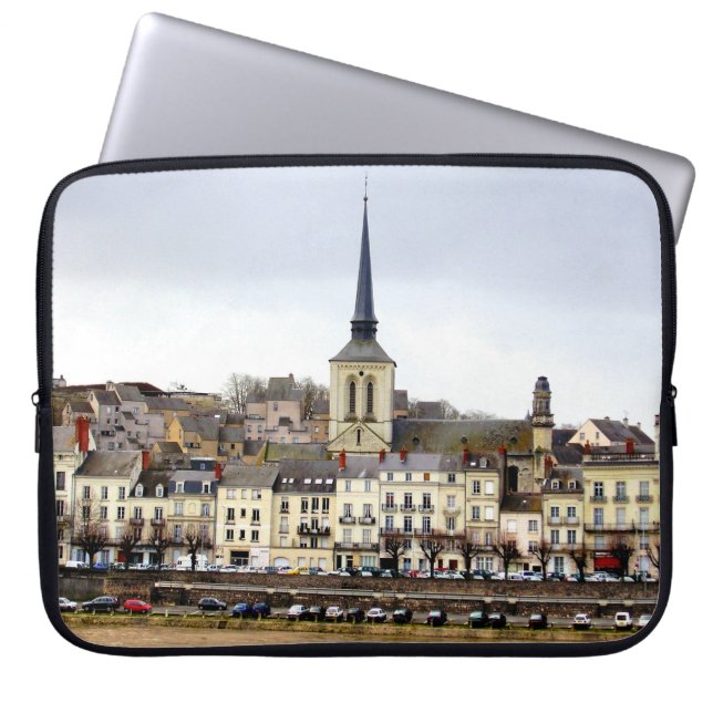 Saumur River Bank Scene Laptop sleeve (Framsidan)