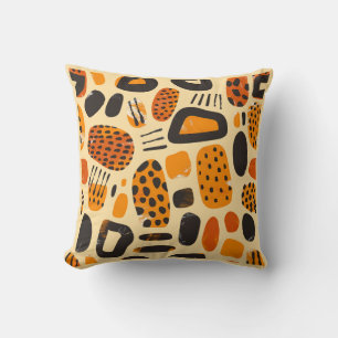 "Savanna Pop: Tribal Vibes in Orange & Black" Kudde