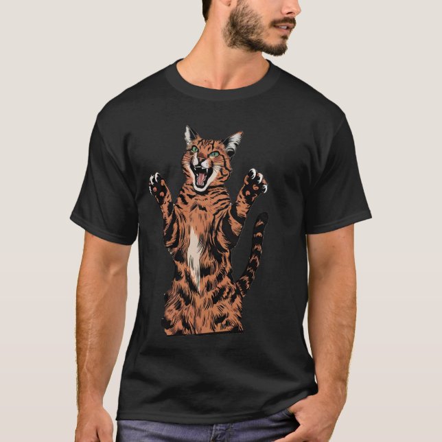 Savannah Cat Funny Design Roaring Serval Cat T Shirt (Framsida)