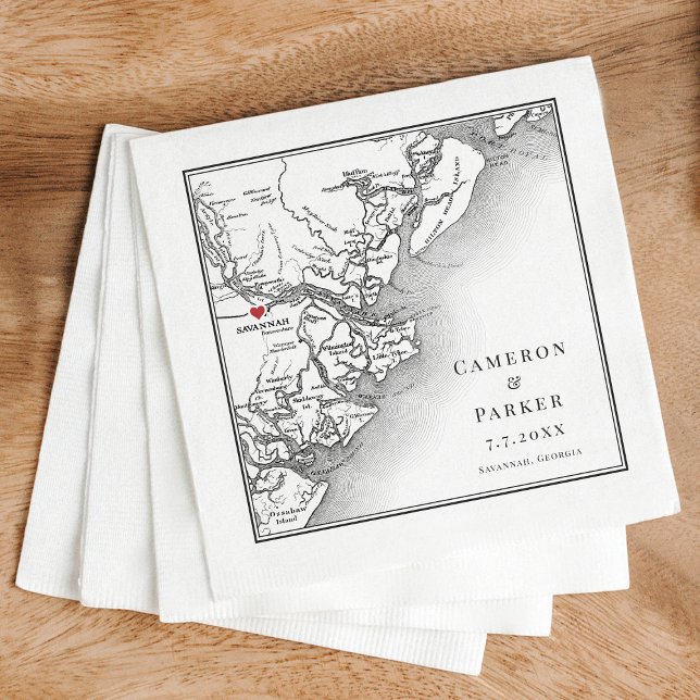 Savannah Georgia Karta Elegant Black White Bröllop Pappersservett (Elegant Savannah Georgia Custom Wedding napkins with personalized black and white map )