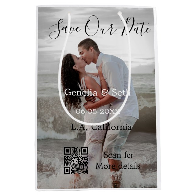 Save the date simple minimal QR scan code details  (Framsidan)