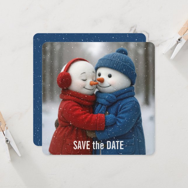 Save The Date Snowman Couple in Snowflakes Kort (Fram/Back In Situ)