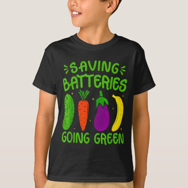 Saving Batteries Going Green Funny Inappropriate H T Shirt (Framsida)