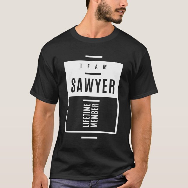 Sawyer Personlig Namn Birthday Gift T Shirt (Framsida)