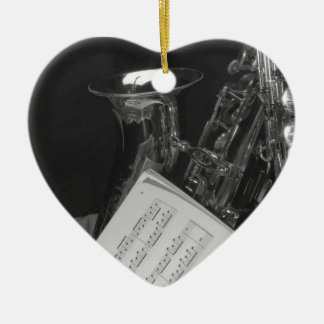 Saxaphone och notblad julgransprydnad keramik