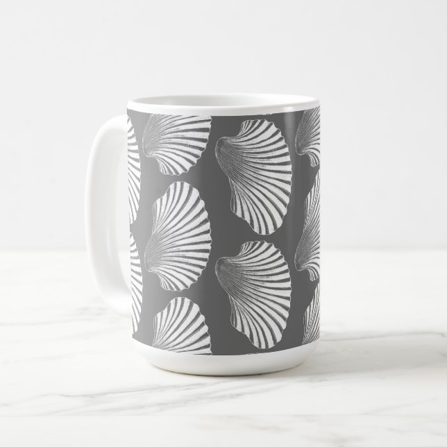 Scallop Snäcka Block Print, Grått and White Kaffemugg (Framsida vänster)