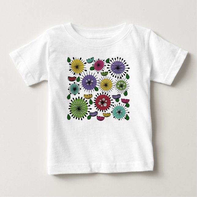 Scandi Flowers T Shirt (Framsida)