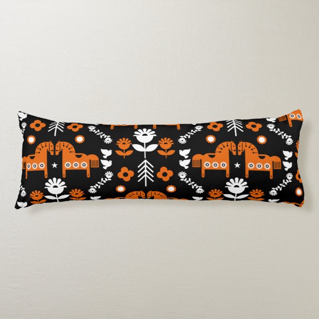 Scandinavian Horse Folk Art Kroppskudde (Framsidan)