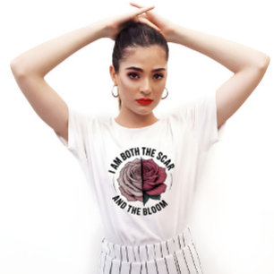 Scar & Bloom Minimalistisk Halv-Ros Halv-Ärr T Shirt