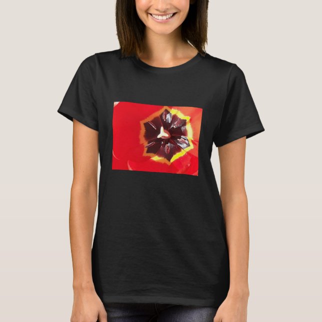 Scarlet Red Tulip T Shirt (Framsida)