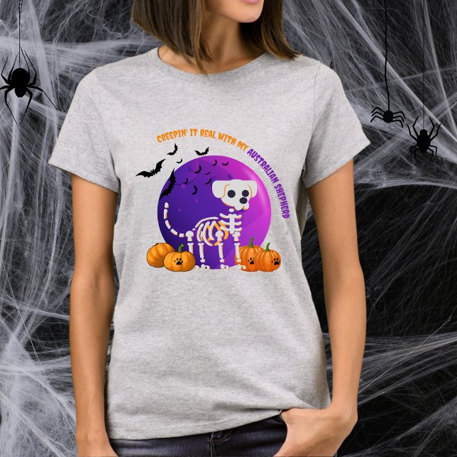 Scary Australian shepherd Halloween Fladdermus T-S T Shirt (Spooky Halloween t-shirt with a dog skeleton, full moon, pumpkins, bats, and your favorite dog breed)