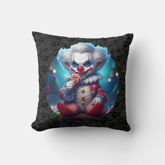 Scary Clown Eating Candy Kudde (Framsida)