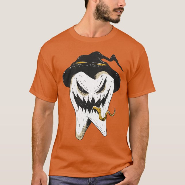 Scary Ghoulish Tooth in Witch Hat Halloween T Shirt (Framsida)