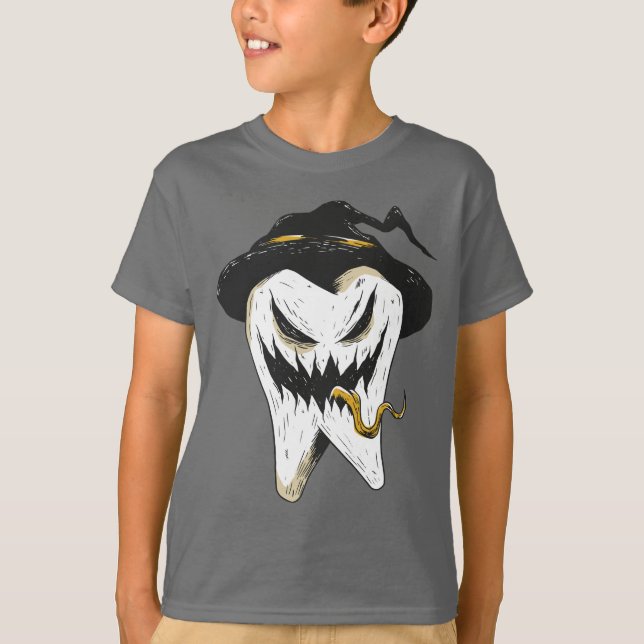 Scary Ghoulish Tooth in Witch Hat Halloween T Shirt (Framsida)