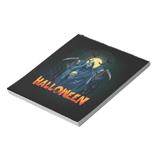 Scary Skeleton Night Halloween, My Halloween Mood. Anteckningsblock (Roterad)