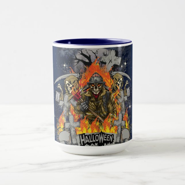 Scary Skeleton på natten Halloween Mugg (Center)