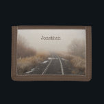 Scen Personlig Photo Wallet<br><div class="desc">En järnväg vind sig genom en landsbygd på en vinterdag med dimma. Tåg-spåren och landskapet verkar försvinna in i dimman långt bort och lämnar en att föreställa sig vart de kan gå. Den rödbruna och guldbruna färgen på plantorna bredvid spåren tillför denna vintermiljö värme. Ovanför järnvägen finns ett utrymme för...</div>