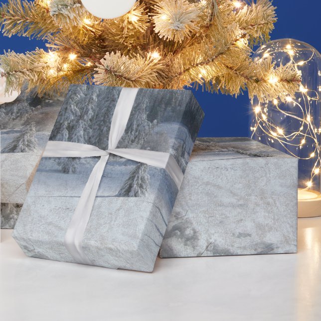 Scenen Snowy Julgranar är papper Presentpapper (Helgdagar)