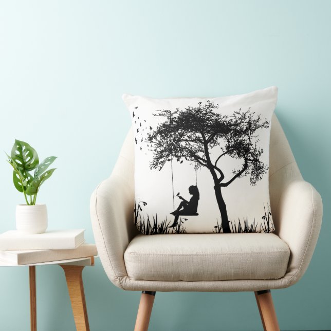 "Scener Dreams: Pillow Elegance in VART Thread" Kudde (Stol)