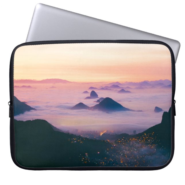 SCENERY OF BODY OF VATTEN LAPTOP FODRAL (Framsidan)