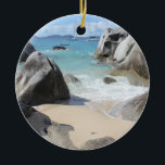Scenia Beach at the Baths on Virgin Gorda, BVI Julgransprydnad Keramik<br><div class="desc">Baths är ett strandområde i berömd och på ett unikt sätt på ön Virgin Gorda bland de brittiska Jungfruöarna i Karibien. "Bajarna" ligger cirka 1, 2 miles (2 km) söder om den spanska staden vid den södra delen av ön mellan Vår Bay och Djävulen Bay. "Baths" är ett område med...</div>