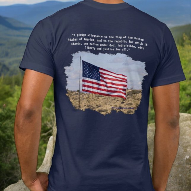 Scenia Photo of American Flagga Pledge of Allegian Tröja (tee shirt back design )