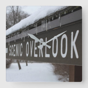 Scenisk överblick - tecken fyrkantig klocka