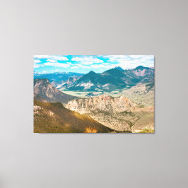 Scenisk syn från Chief Joseph Highway i Wyoming Canvastryck