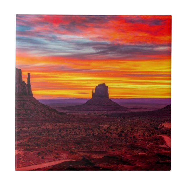 Scenisk syn på solnedgång över havet kakelplatta (Framsidan)