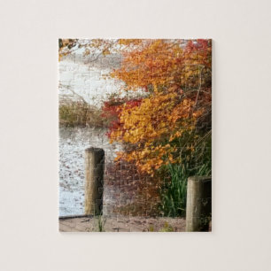 Sceniskt Fall Foliage vid Sjö på Long Island NY Pussel