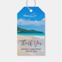 Sceniskt klossbröllop med tropiskt mål presentetikett