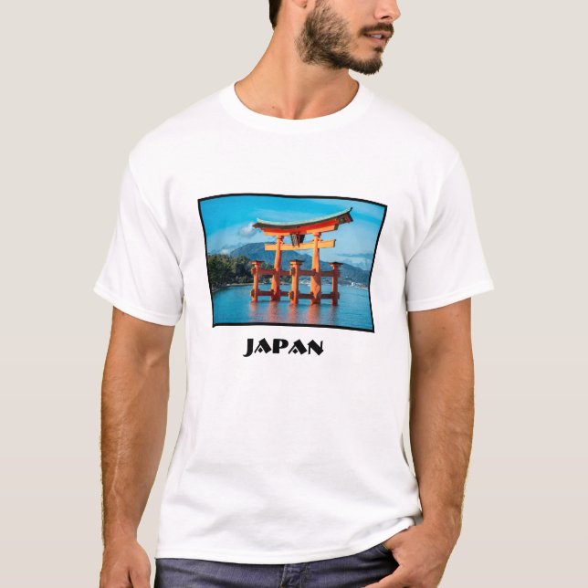 Scenlandskap med japansk Torii Grind T-shirt (Framsida)
