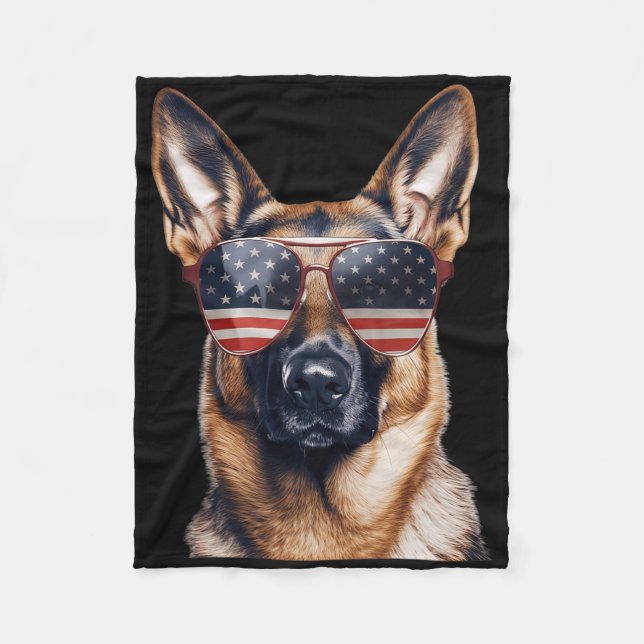 Schäferhund med Usa Flagga Självständighetsdag 4e Fleecefilt (Framsidan)