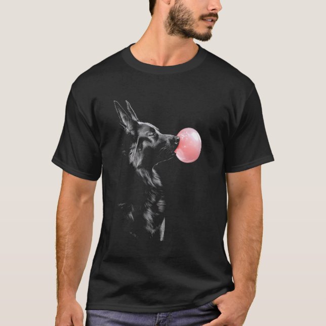 Schäferhund som blåser tuggummi t shirt (Framsida)