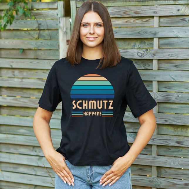 Schmutz Happens, Funny Yiddisch, Retro Sunset T Shirt (Skapare uppladdad)