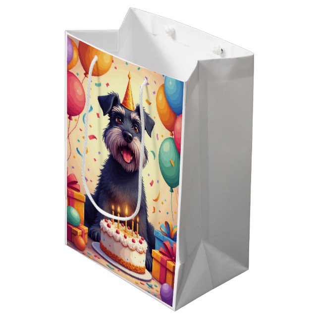Schnauzer födelsedagsfirande (Framsidan Vinklad)