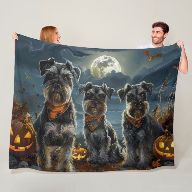 Schnauzer Halloween Spooky Fleecefilt (På plats)